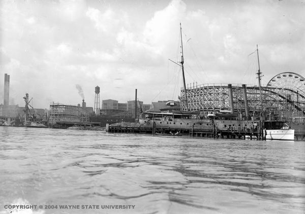 Electric Park - Old Photo From Wayne State University Library (newer photo)